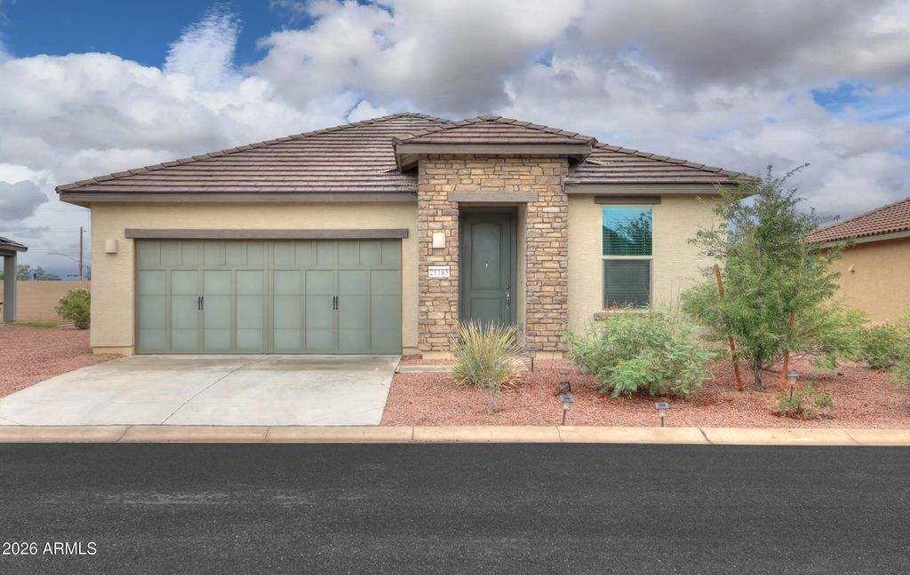 21165 N Evergreen Drive, Maricopa
