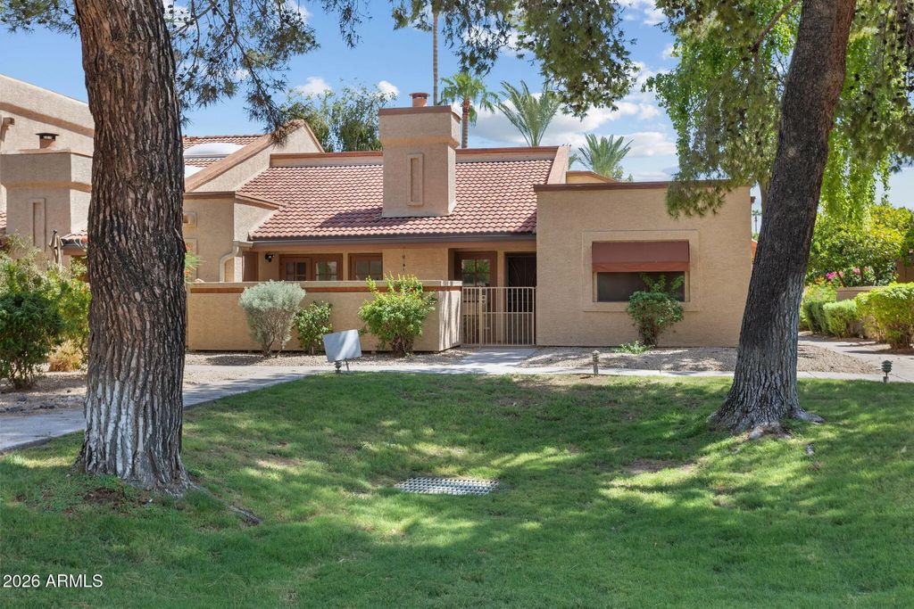 6900 E Gold Dust Avenue (unit 144), Paradise Valley