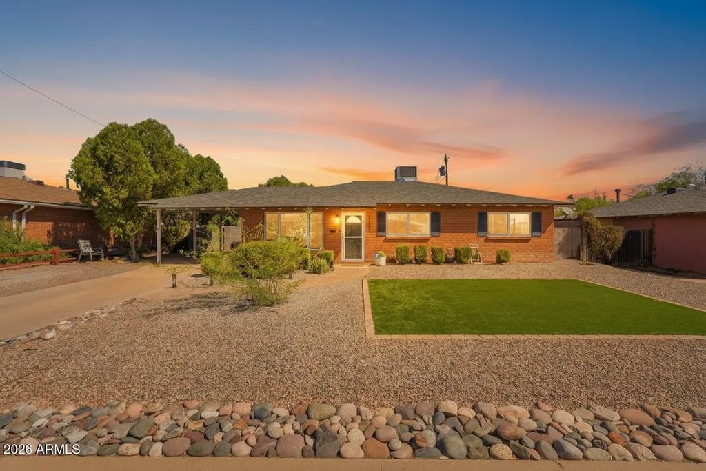 7252 E Oak Street, Scottsdale