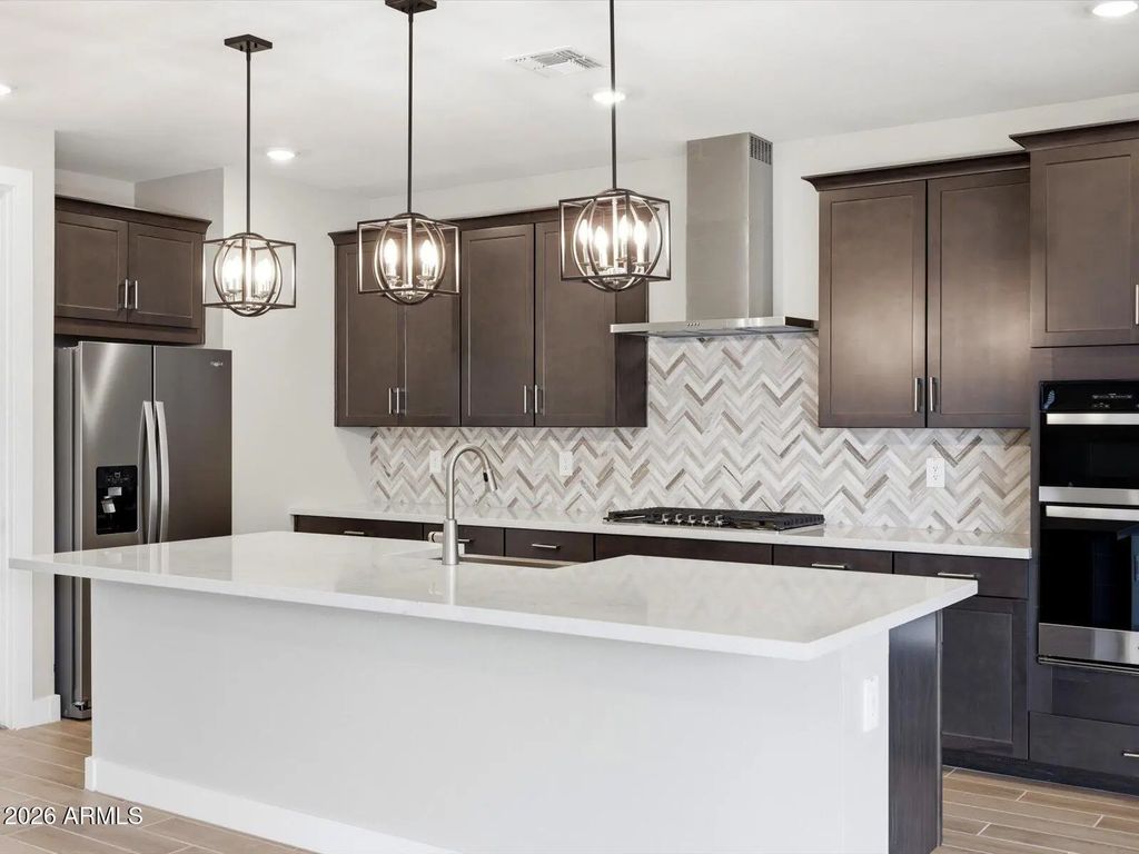8079 N 184th Avenue, Waddell