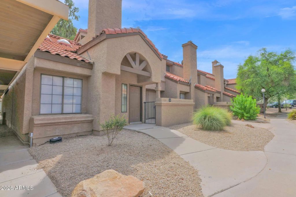 819 N College Avenue (unit I121), Tempe