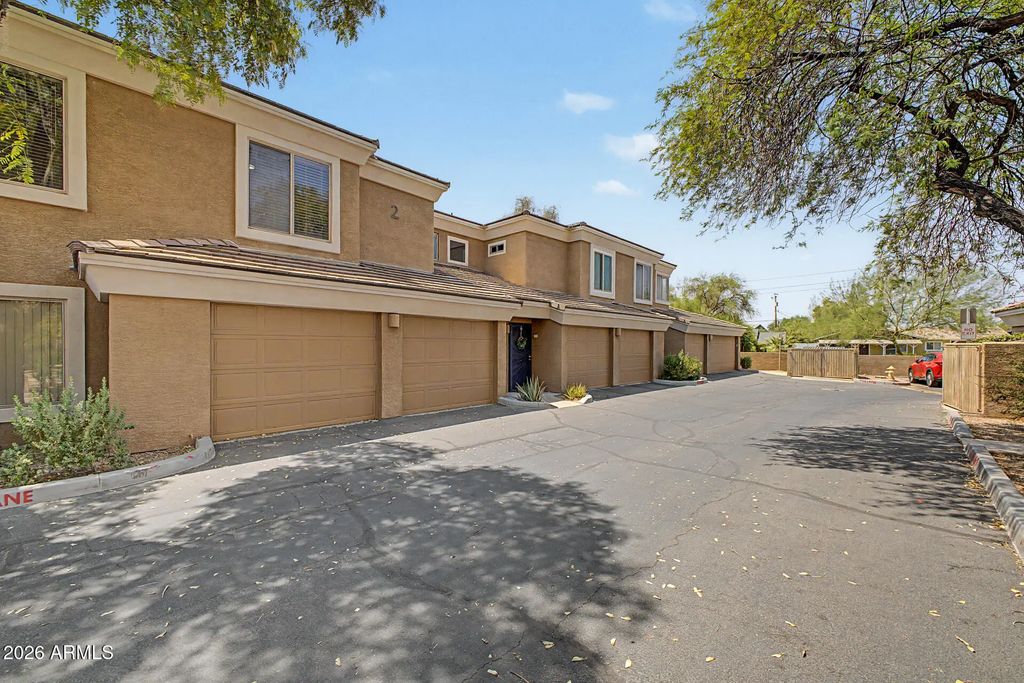 1411 E Orangewood Avenue (unit 205), Phoenix