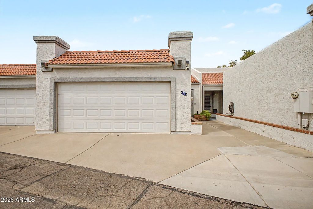 4718 W Sanna Street, Glendale