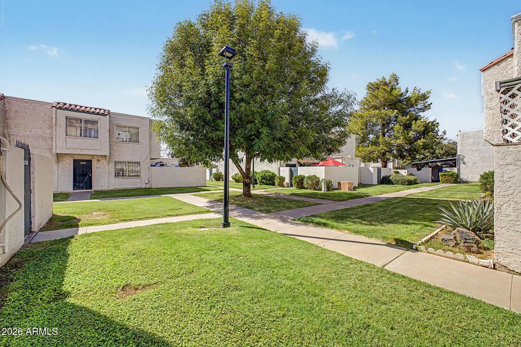 5206 N 42nd Lane, Phoenix