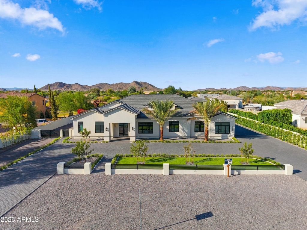 8318 W Williams Road, Peoria