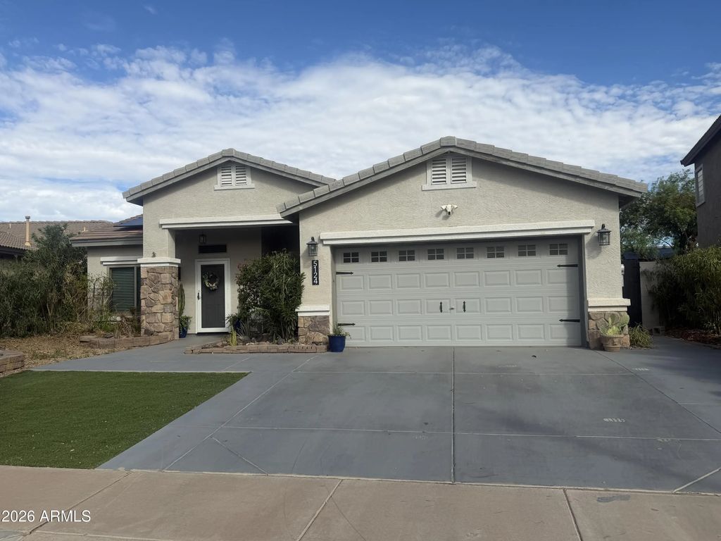 5124 W Chambers Street, Laveen