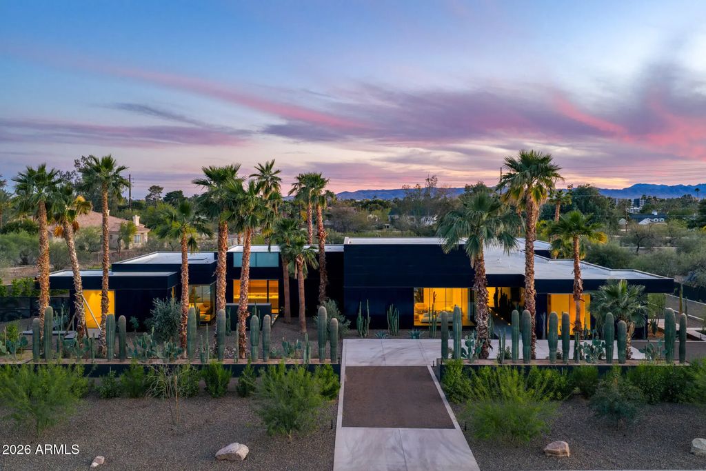 3427 E Stanford Drive, Paradise Valley