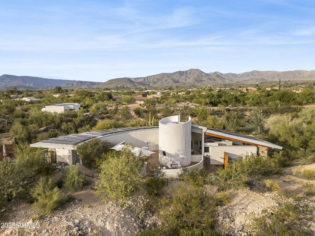 7915 E Primrose Path, Carefree