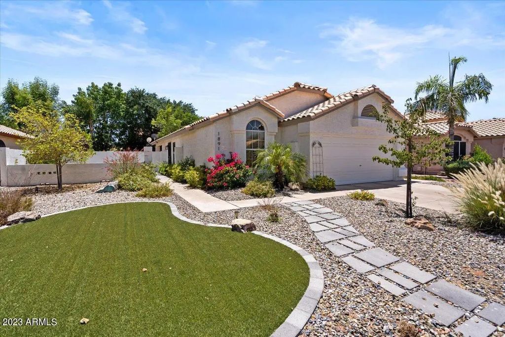 1891 W Longhorn Drive, Chandler