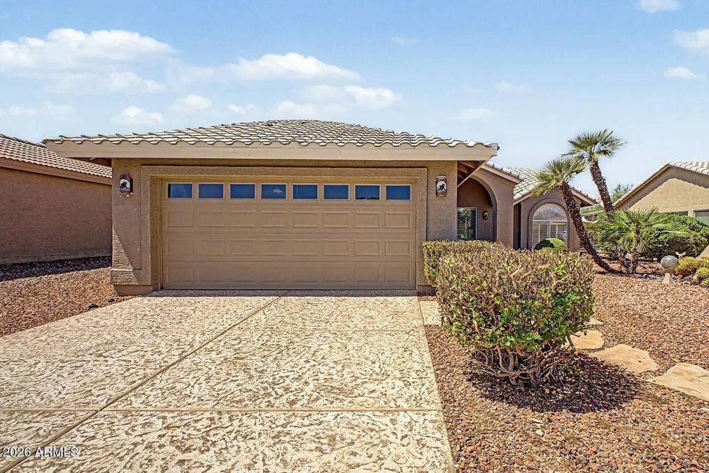 24216 S Starcrest Drive, Sun Lakes