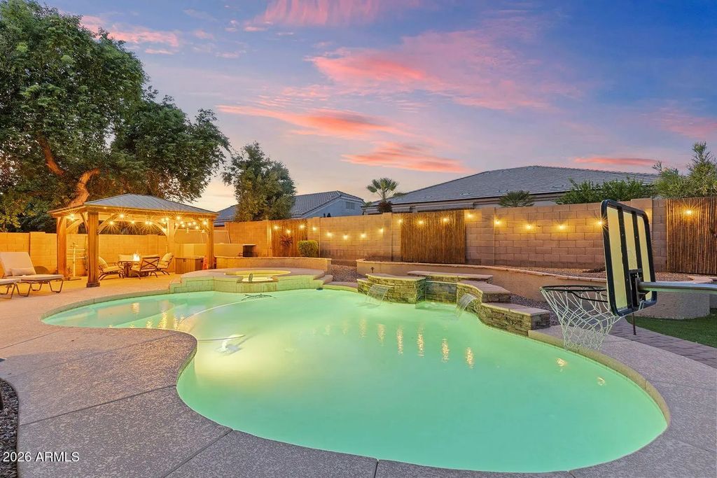 8710 E Hobart Street, Mesa
