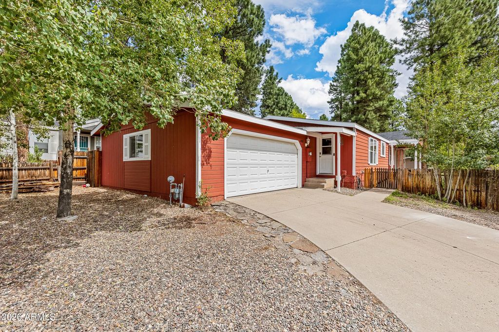 2388 W Rock Island Avenue, Flagstaff