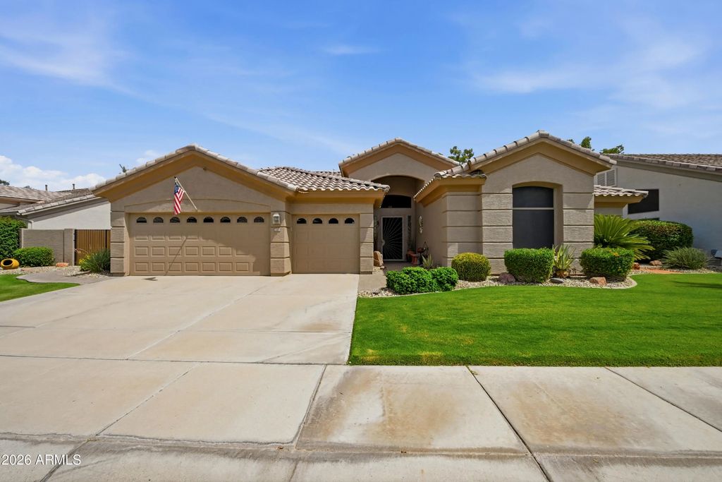 1382 W Indigo Drive, Chandler