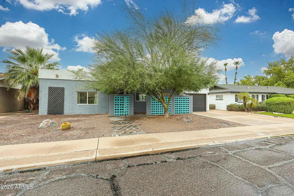 7526 E Coolidge Street, Scottsdale