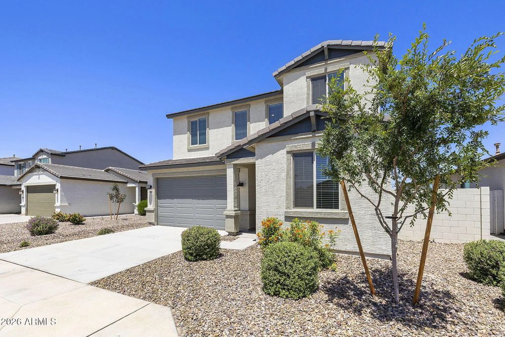 5010 W Walatowa Street, Laveen