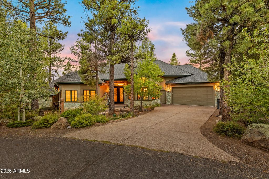 2354 Link Smith, Flagstaff