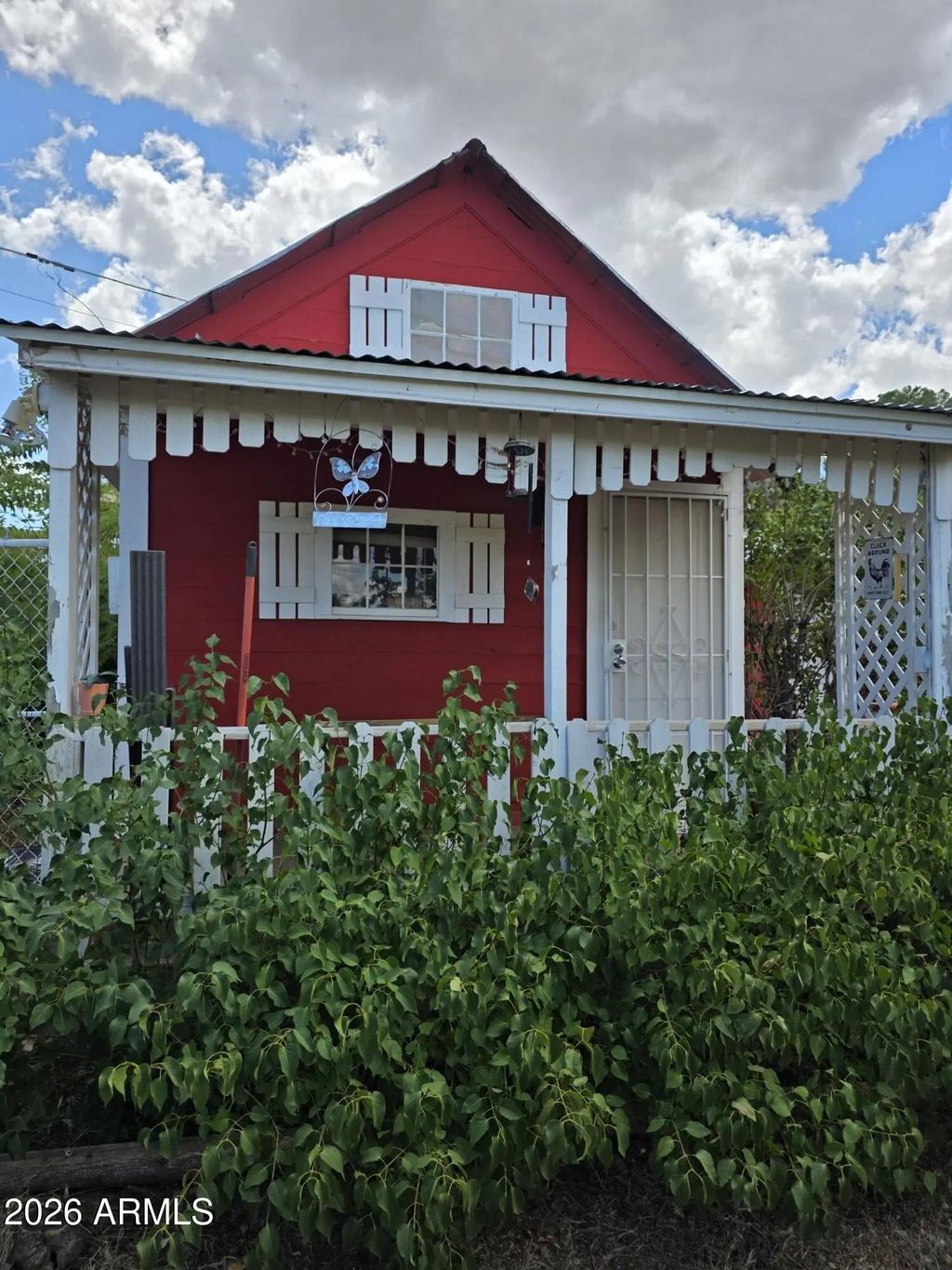 13191 E Main Street, Mayer