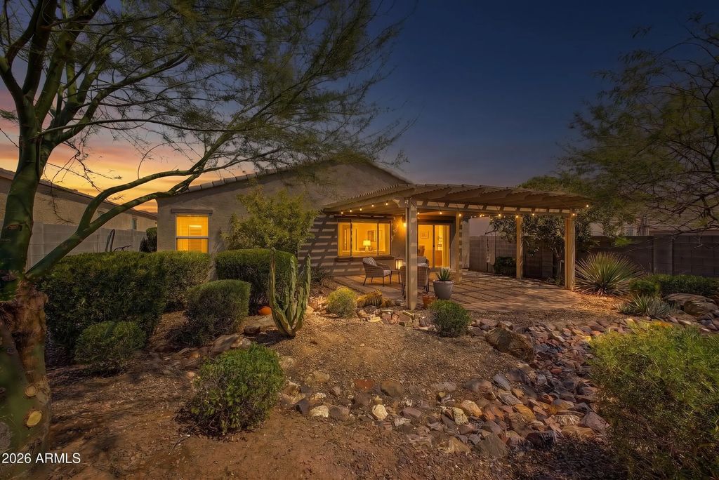 18437 E El Buho Pequeno, Gold Canyon