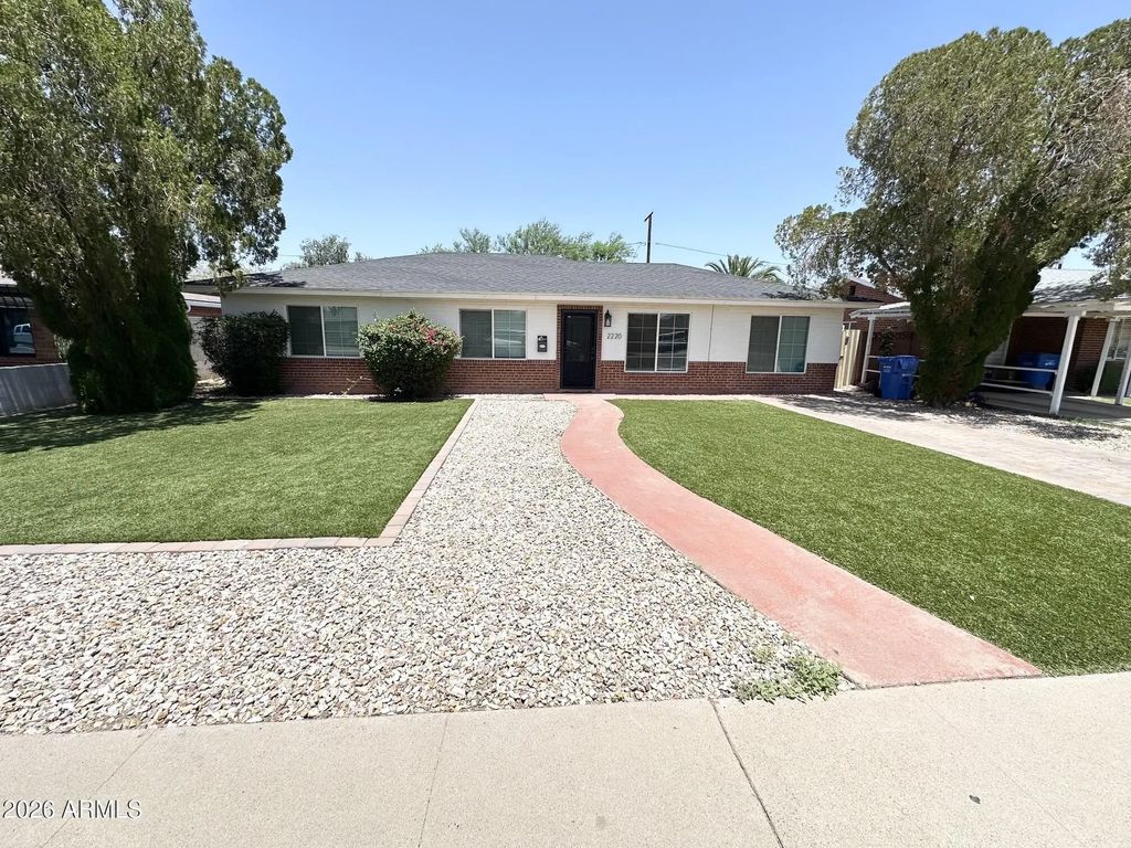 2220 E Heatherbrae Drive, Phoenix