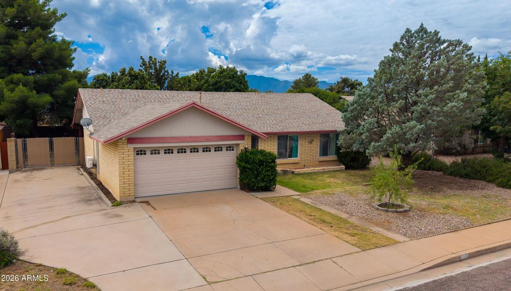 3324 Village Drive, Sierra Vista