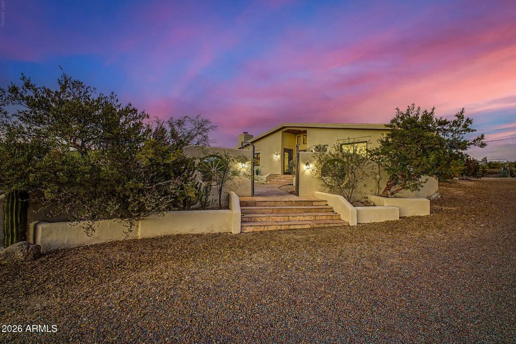 50031 N 27th Avenue, New River