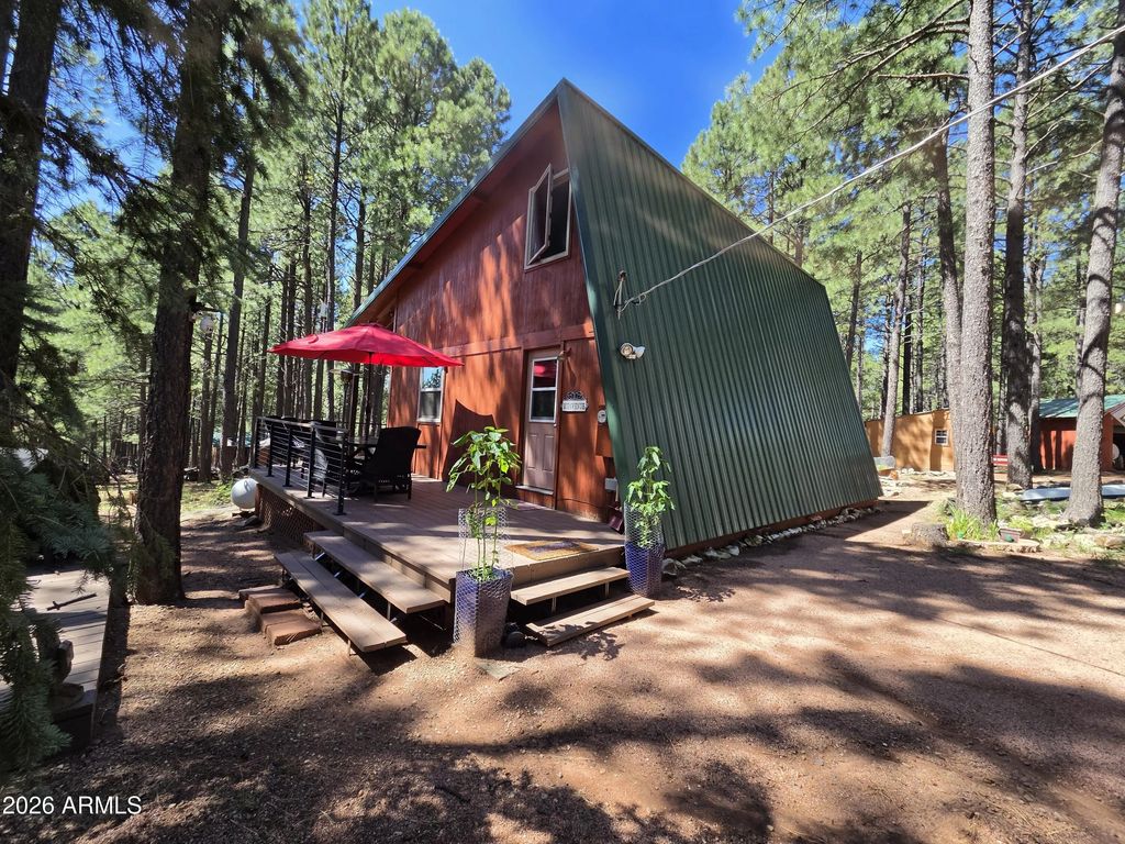2644 Summer Loop, Forest Lakes