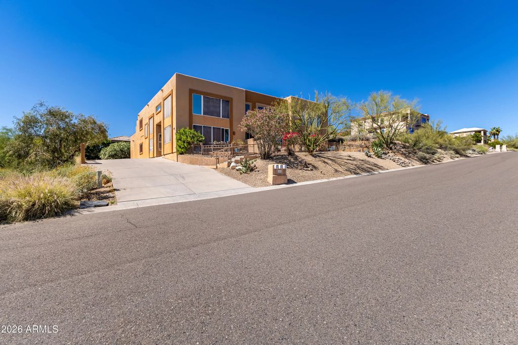 13022 N Mountainside Drive (unit B), Fountain Hills