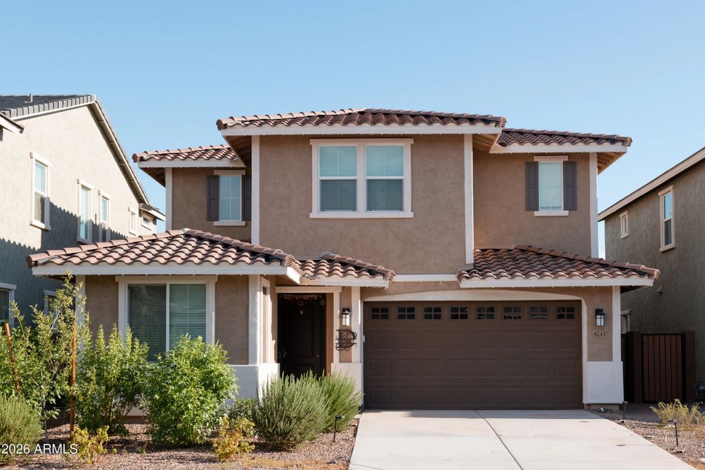 8243 E Petunia Avenue, Mesa