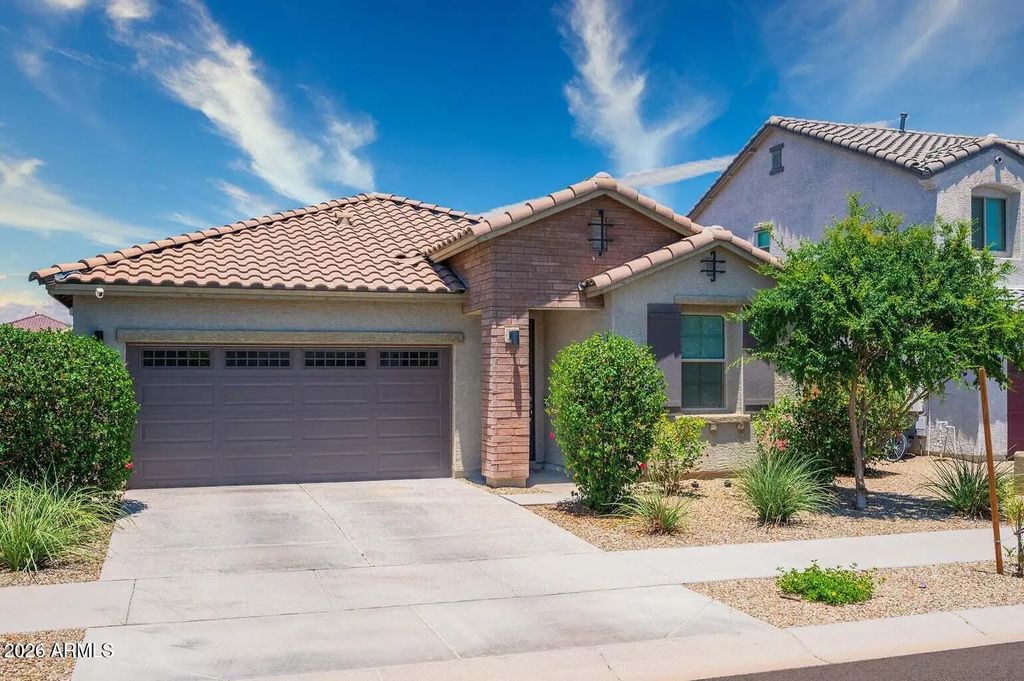 14344 W Desert Hollow Drive, Surprise