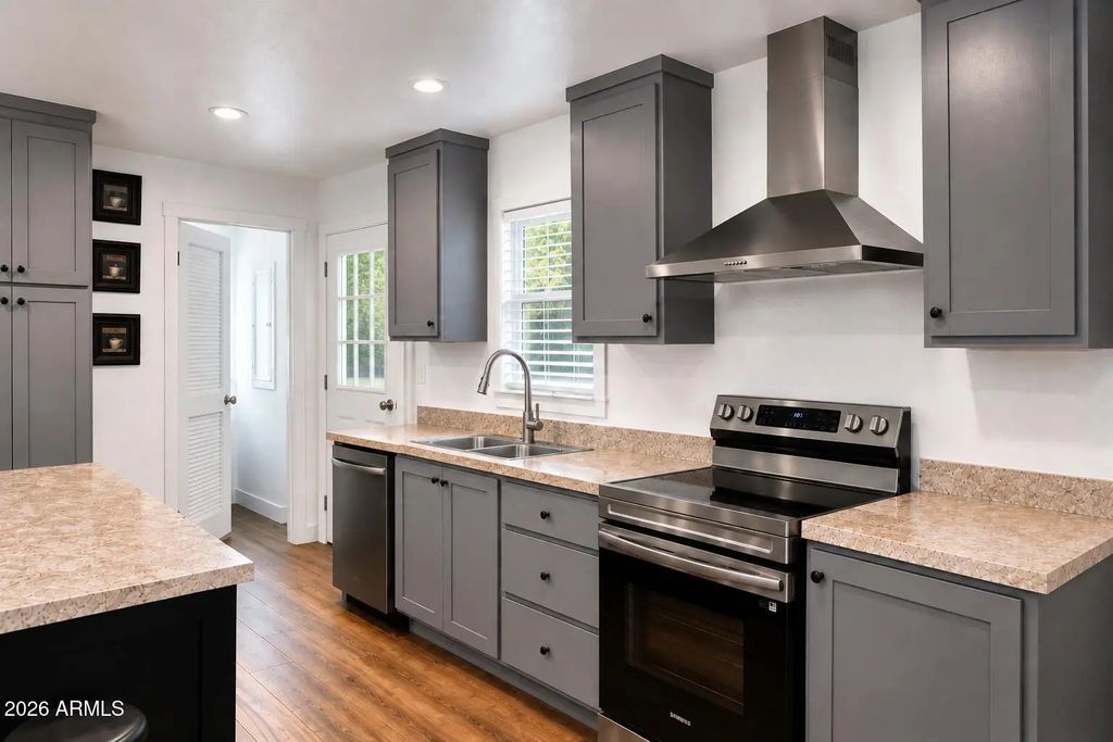 2060 N Center Street (unit 401), Mesa