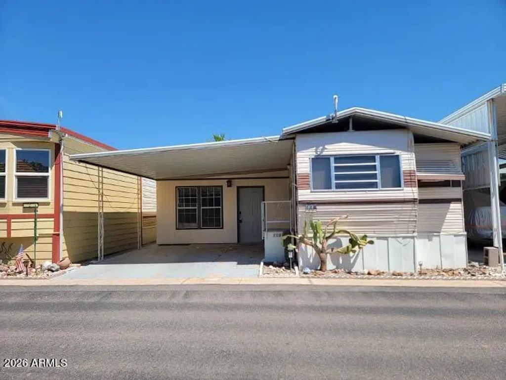118 E Barrel Cactus Lane, Florence