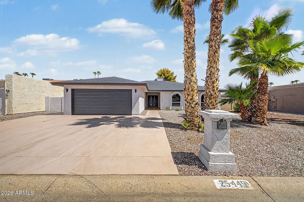 25449 S Truro Drive, Sun Lakes