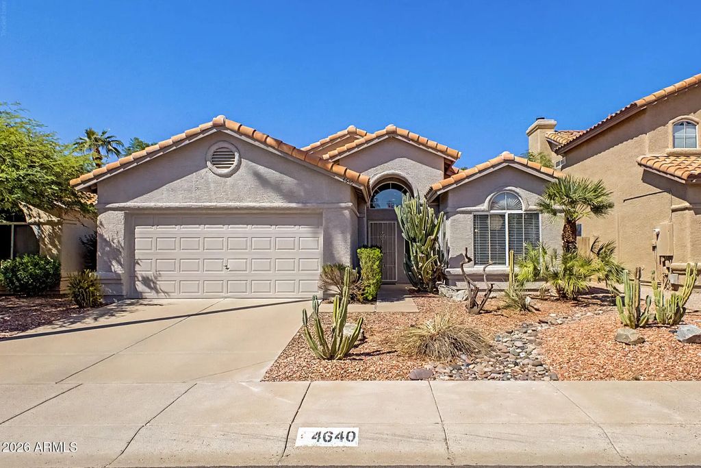 4640 E Michelle Drive, Phoenix