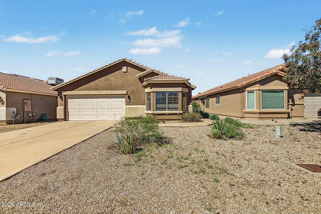 1330 E Vernoa Street, San Tan Valley