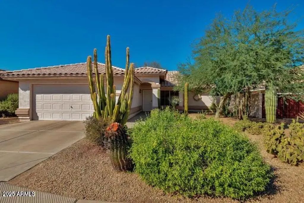 1712 W Sparrow Drive, Chandler