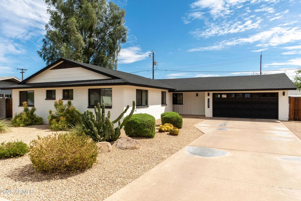 11221 N 31st Place, Phoenix