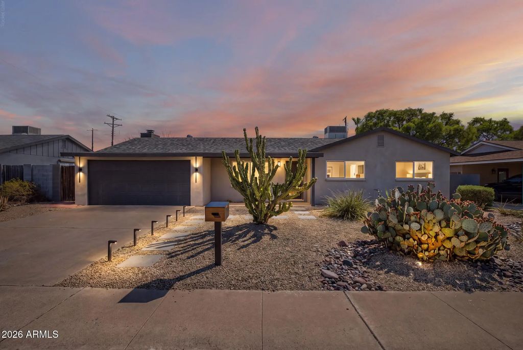 6814 E Belleview Street, Scottsdale