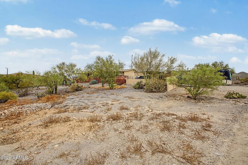 2630 W Buckskin Drive, New River