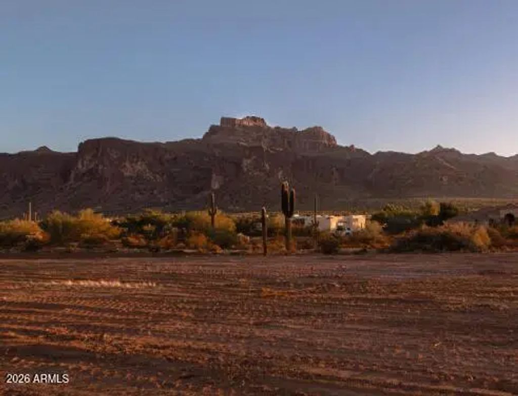 417 S Sun Road (unit 5), Apache Junction