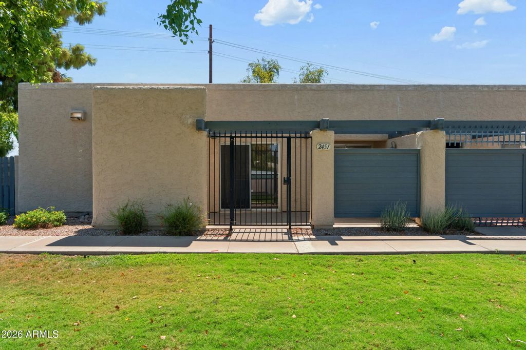 2451 E 7th Street, Tempe