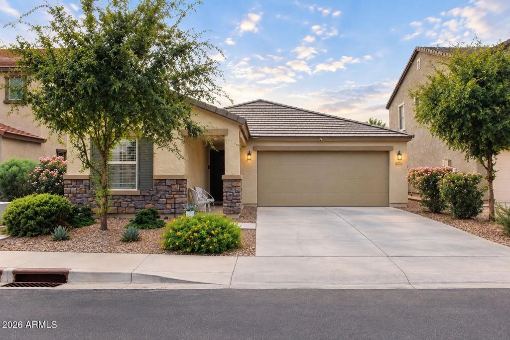 2955 E Farmdale Avenue, Mesa
