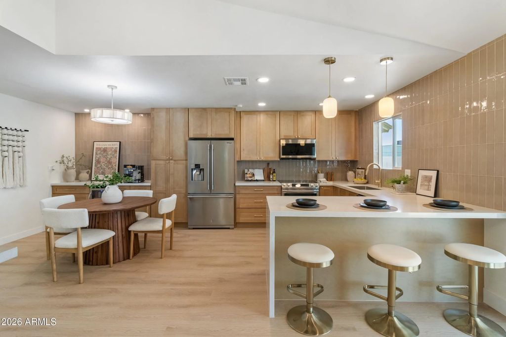 2205 E Catalina Avenue, Mesa