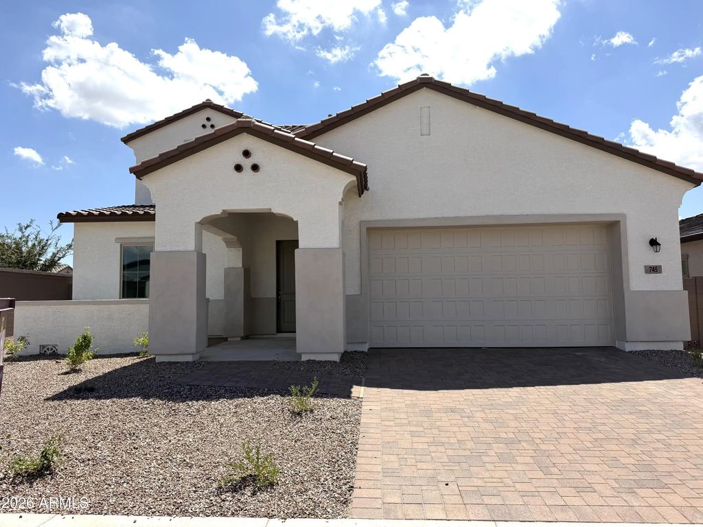745 W Kingbird Drive, Queen Creek