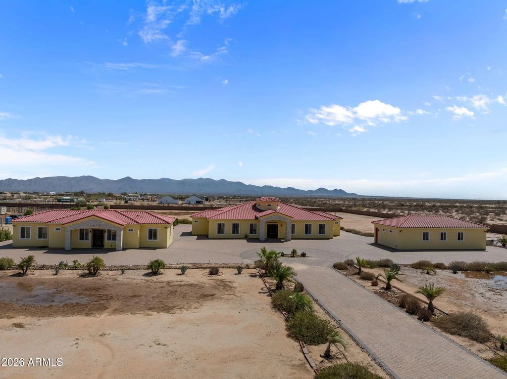 24235 W Pinnacle Vista Lane, Wittmann