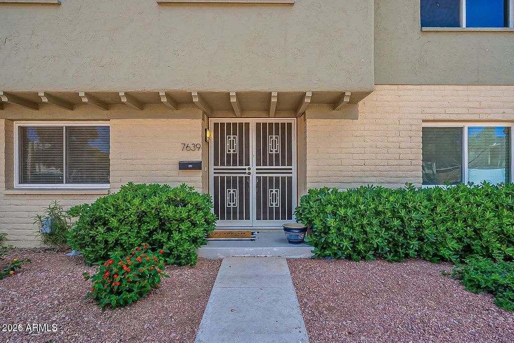 7639 E Montecito Avenue, Scottsdale