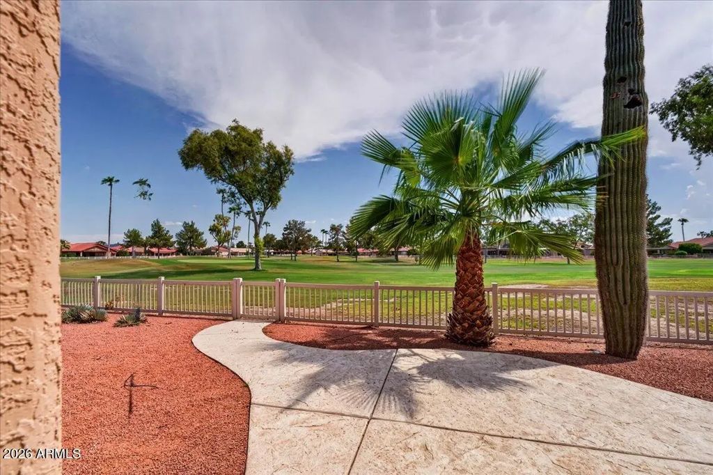 10931 E San Tan Boulevard, Sun Lakes
