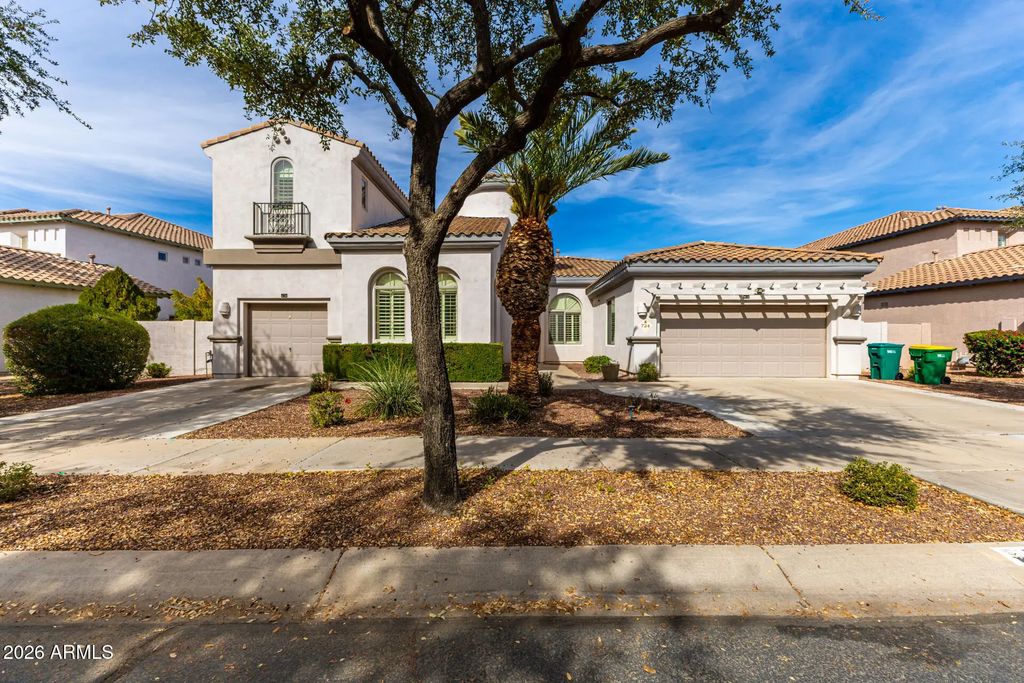 724 W Mesquite Lane, Litchfield Park