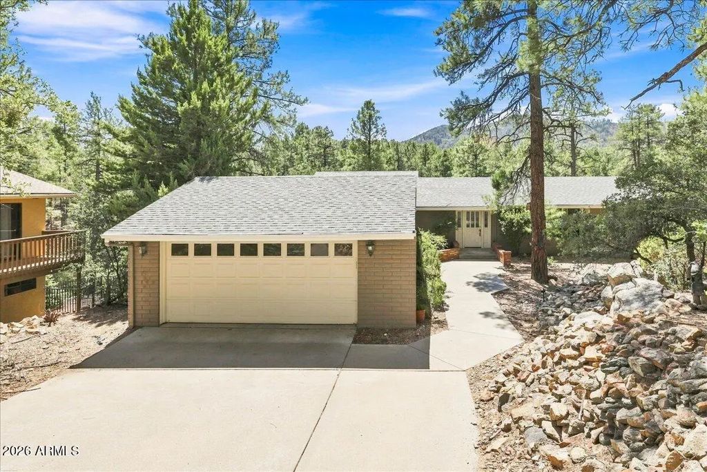 1110 Blue Granite Lane, Prescott