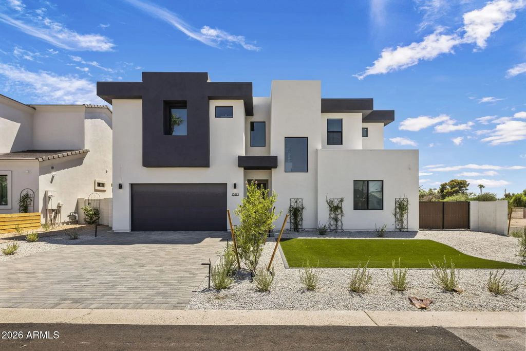 1303 E Orangewood Avenue, Phoenix