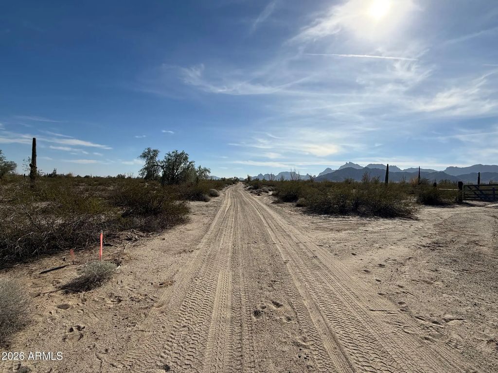 1270 N 557 Avenue (unit 131), Tonopah